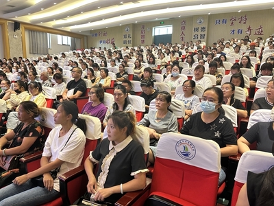 港實小家校共育 | 入學(xué)季 共成長 家庭教育咨詢服務(wù)助力家長陪伴孩子啟航